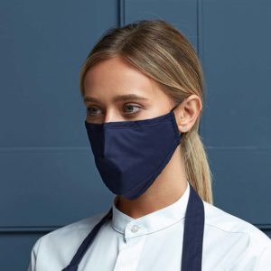Girl wearing a facemask